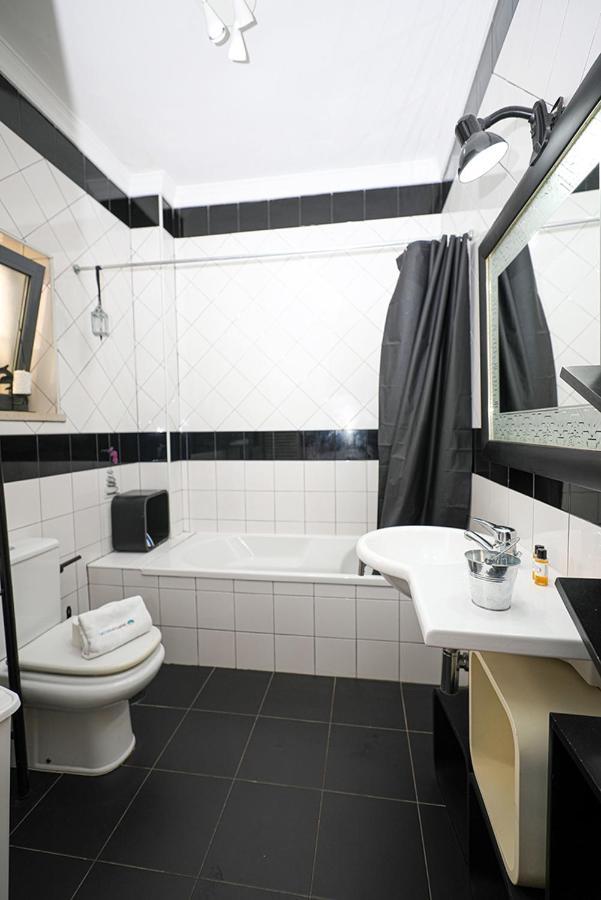 A64 - Barreira Holiday Flat In Lagos Apartment Bagian luar foto