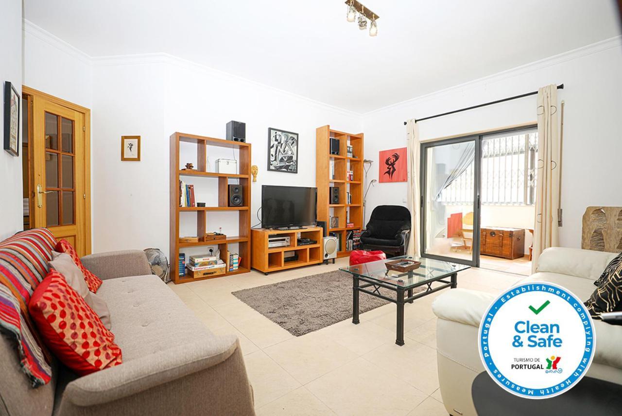 A64 - Barreira Holiday Flat In Lagos Apartment Bagian luar foto