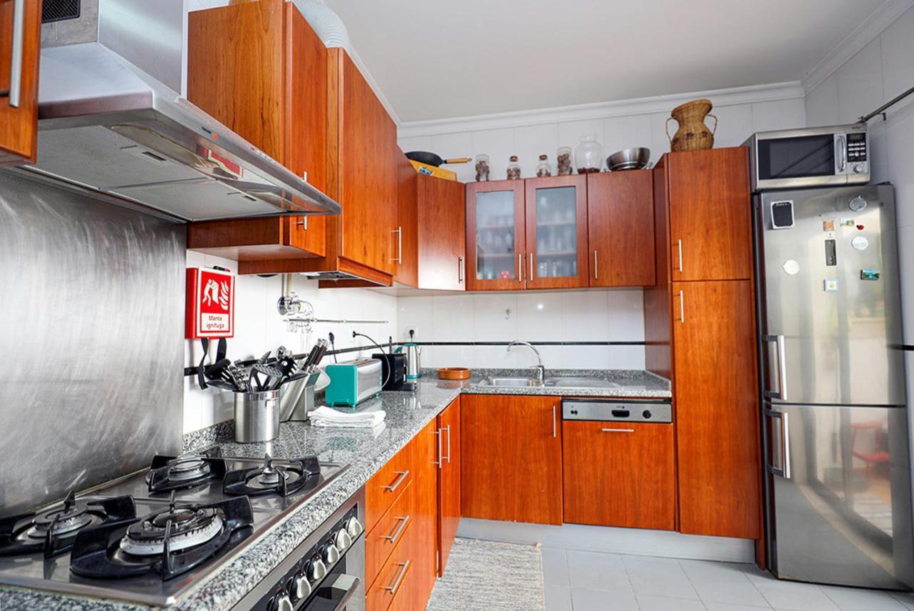 A64 - Barreira Holiday Flat In Lagos Apartment Bagian luar foto
